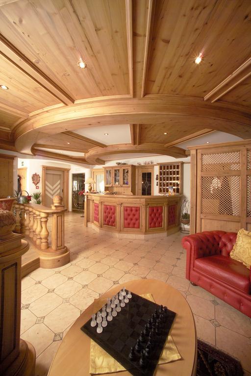 Hotel Flora Selva di Val Gardena Extérieur photo