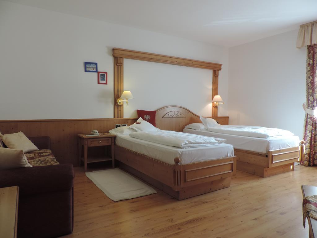 Hotel Flora Selva di Val Gardena Chambre photo