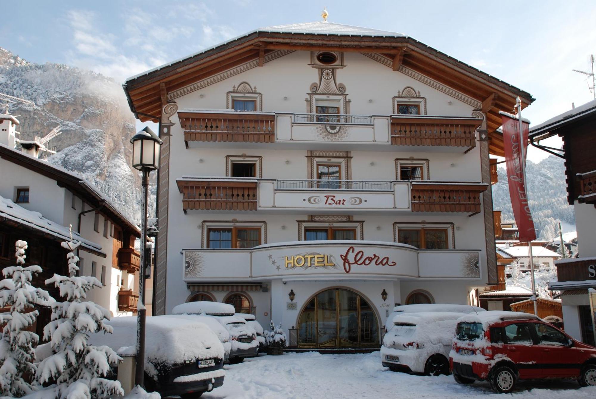 Hotel Flora Selva di Val Gardena Extérieur photo